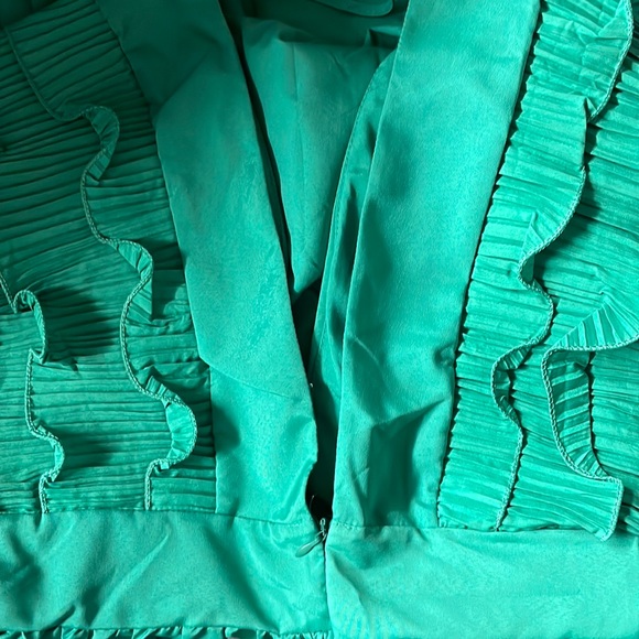 V-neck Open Back Solid Color Maxi Dresses - Picture 7 of 9